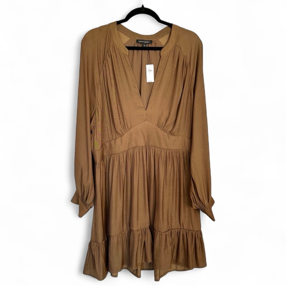 Banana Republic Long Sleeve Tiered V-Neck Dress in Camel Brown